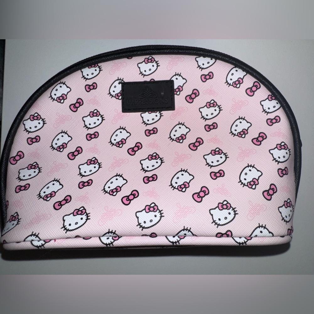 Impression Vanity Hello Kitty